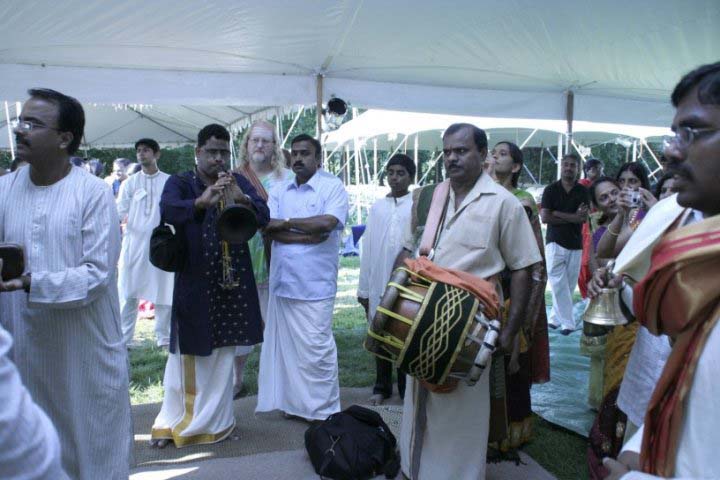 Samadhi-Insights-Srivasu-Yogi-Temple-Dedication